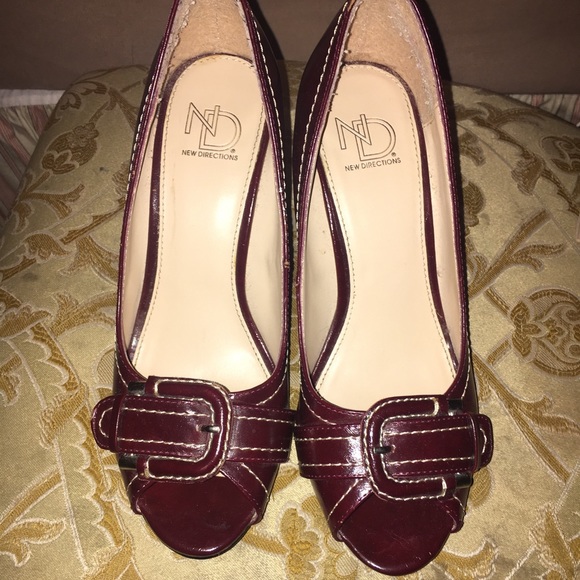Red New Directions Peep Toe Heels Size 7 - Picture 1 of 4